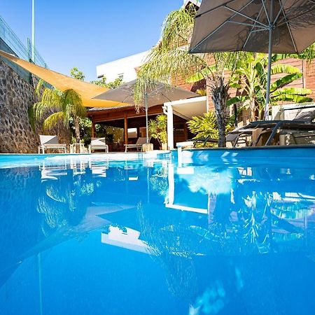 Le Kerveguen Otel Saint-Gilles-les Bains Dış mekan fotoğraf