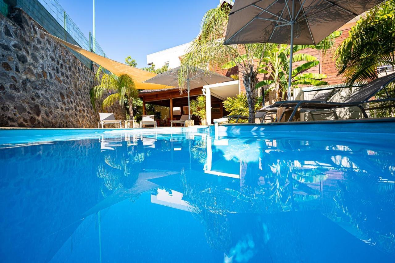 Le Kerveguen Otel Saint-Gilles-les Bains Dış mekan fotoğraf