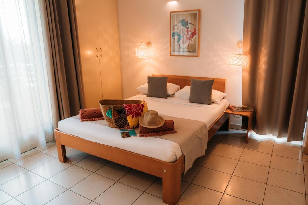 Le Kerveguen Otel Saint-Gilles-les Bains Dış mekan fotoğraf