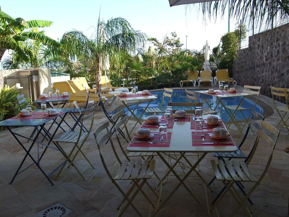 Le Kerveguen Otel Saint-Gilles-les Bains Dış mekan fotoğraf