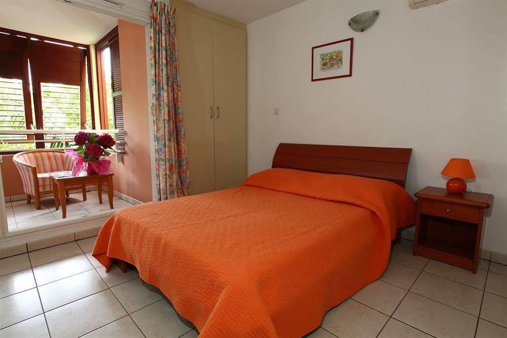 Le Kerveguen Otel Saint-Gilles-les Bains Dış mekan fotoğraf